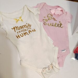 Tahari And Gerber White and Pink Baby Onesies Set 0-3m